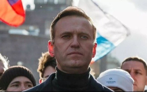 La madre de Navalny recibió el cuerpo de su hijo