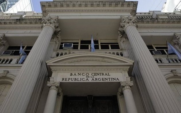 Por la crisis, caen un 20% las extracciones en cajeros