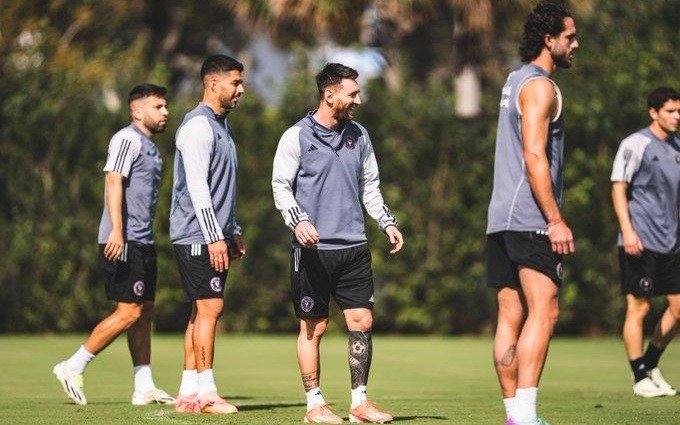Un ex Gimnasia y un ex Estudiantes le amargaron la fiesta al Inter de Messi
