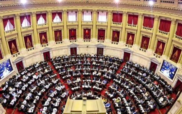 Diputados: en el oficialismo buscan frenar la interna