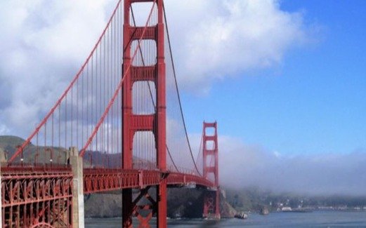Protesta y caos de tránsito en el puente Golden Gate de San Francisco