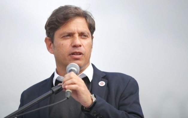 Kicillof, con intendentes en el Teatro Argentino