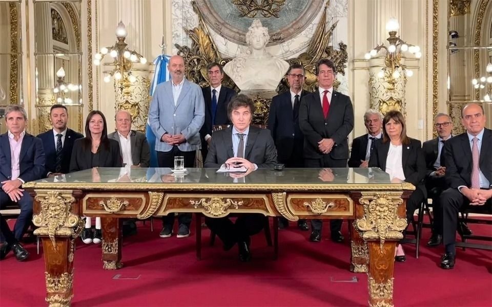 Gabinete que funciona... No se toca, aseguró el Presidente