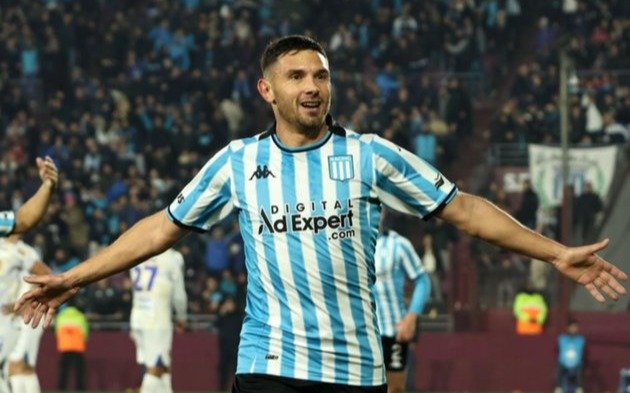 Racing quiere otro triunfo para seguir en lo más alto de la tabla