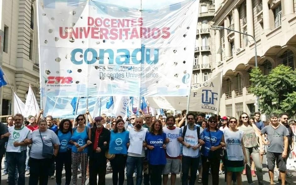 Los docentes también harán paro en la Universidad