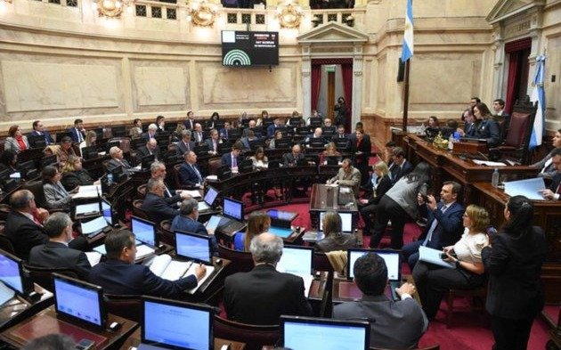 Primera victoria de Milei en el Congreso, pero le urge mostrar logros económicos