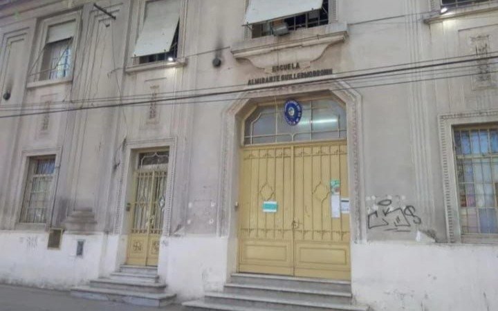 La Escuela Nº66 de barrio Hipódromo sin clases por problemas de cisterna