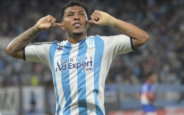 Roger Martínez sigue ausente de las prácticas de Racing. ¿Se despide?
