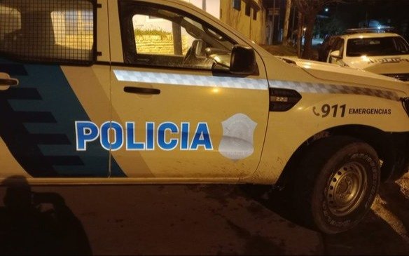 Horas de furia en El Carmen, persecución y un herido
