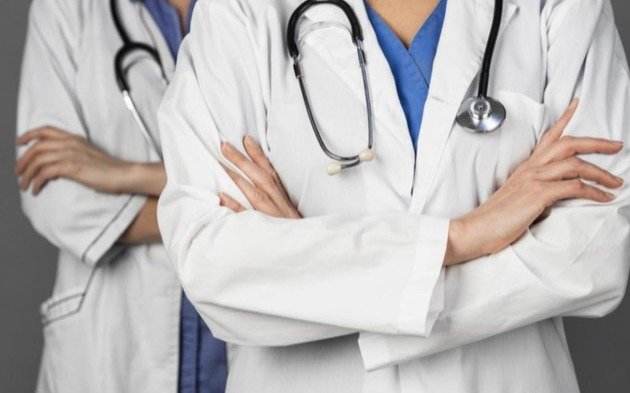 Realizan controles de salud en los barrios