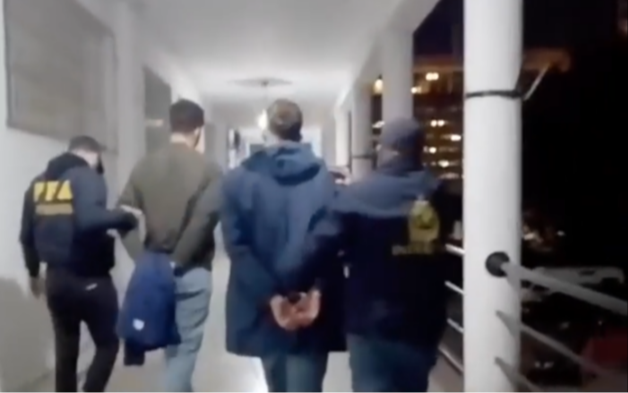 Internan a la denunciante de los rugbiers franceses