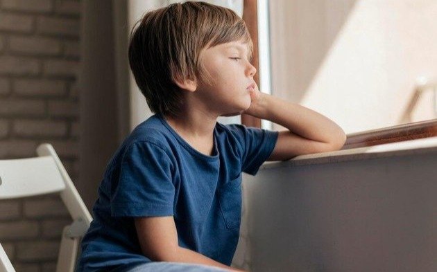 Chicos sobrecargados y padres agotados