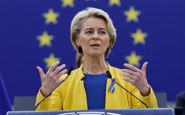Eurodiputados reeligieron a Ursula von der Leyen