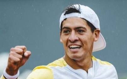 Sebastián Báez remontó en Hamburgo un partido increíble