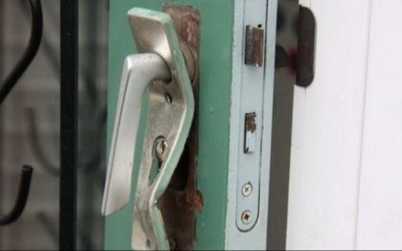 Le vaciaron la casa mientras festejaba el Día del Amigo