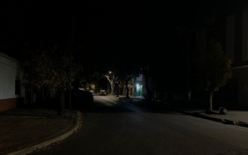 Crecen las quejas porque las calles de la Ciudad son “una boca de lobo”
