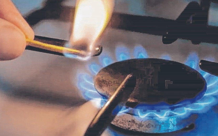 Al final, las tarifas de luz y de gas aumentan este mes en el orden del 4%