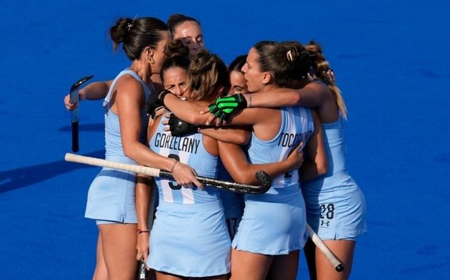 Las Leonas deben golear para terminar primeras