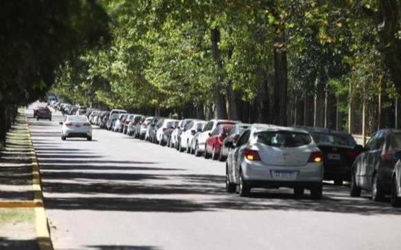 El oficialismo, contra el libre estacionamiento