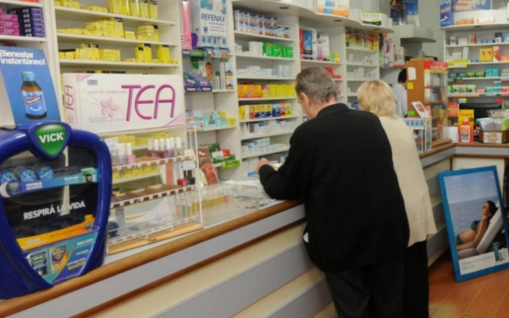 Sigue con una fuerte caída la venta de medicamentos en las farmacias platenses