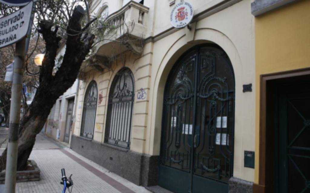 Pasaporte: turnos para entregar documentos en el vice consulado de España