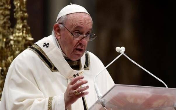 El Papa echa a 10 miembros de un grupo católico
