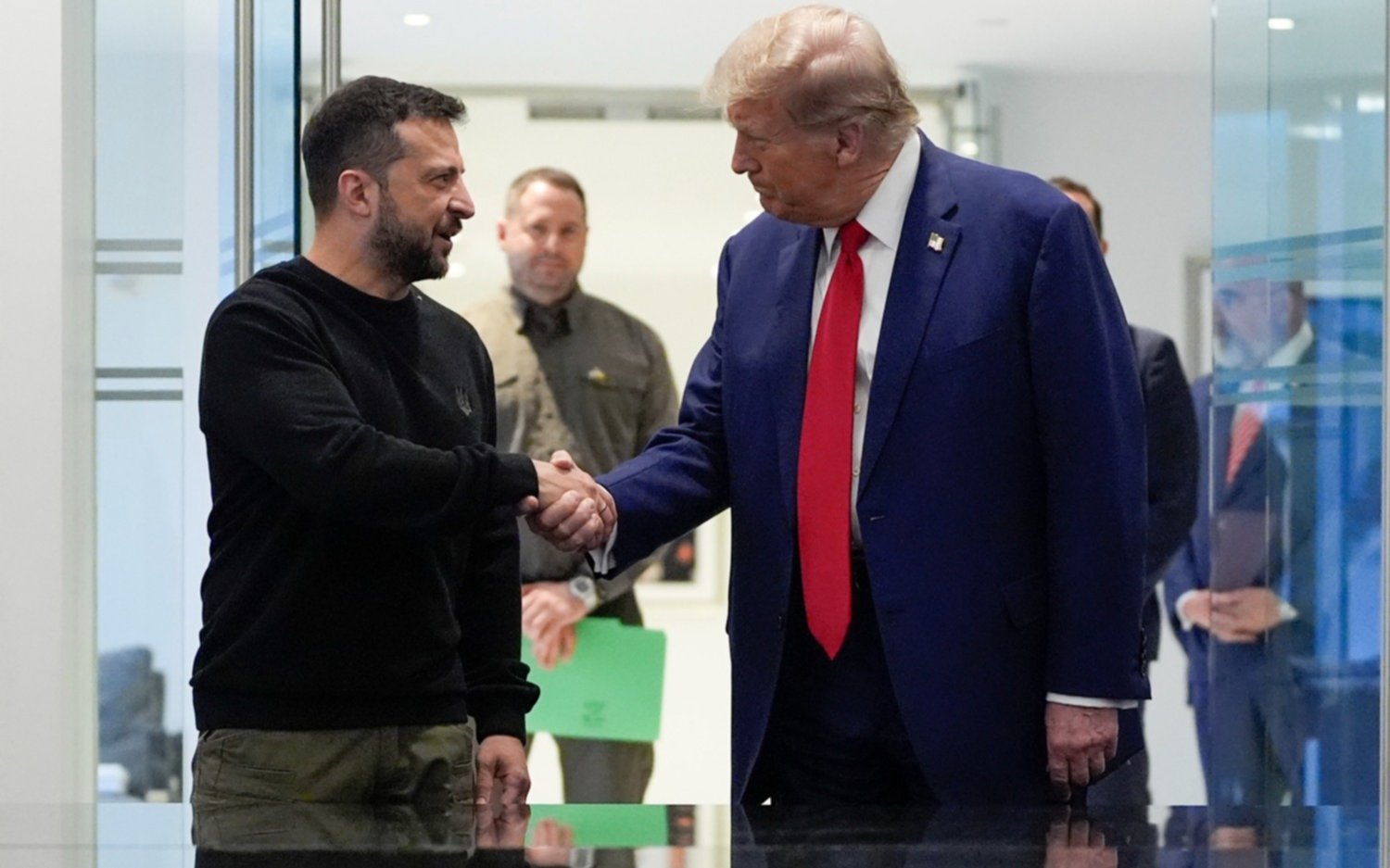 Trump prometió ponerle fin rápidamente a la guerra en Ucrania si gana