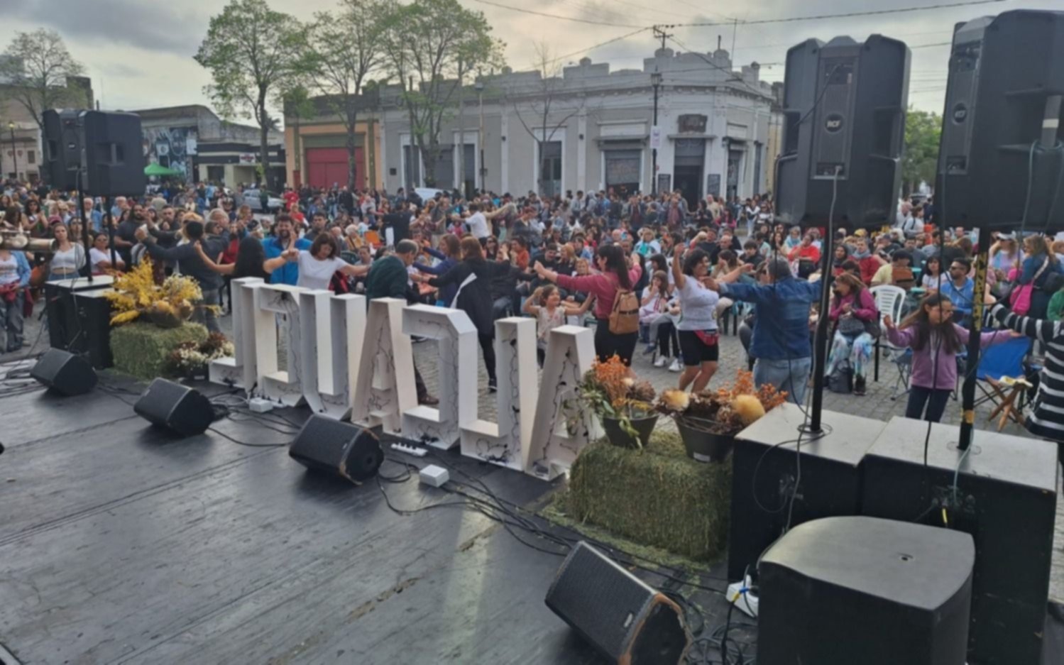 Con rotundo éxito, cerró la Fiesta del Alcaucil en Meridiano V