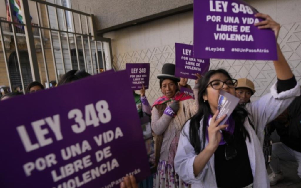 Locura en Bolivia para que Evo no sea detenido