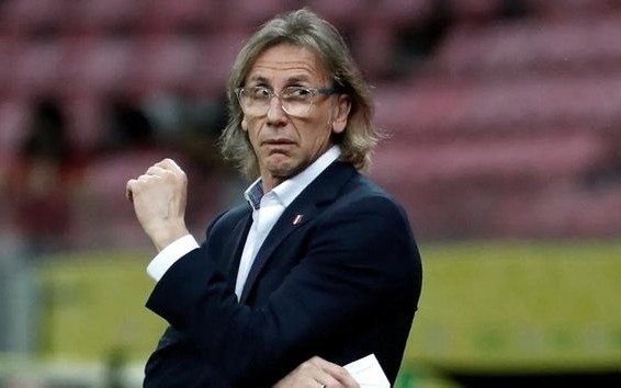 Gareca con un pie afuera tras la cuarta derrota al hilo