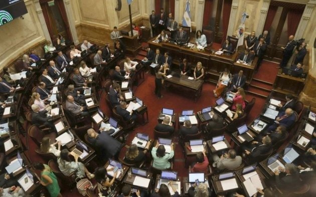 Piden ascenso de militares frenados por ser parientes de represores