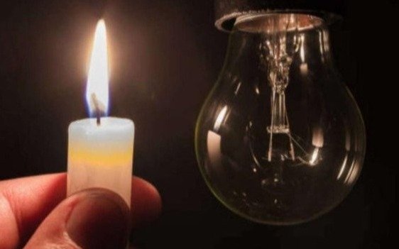 Cortaron la luz y saquearon la sede de un gremio