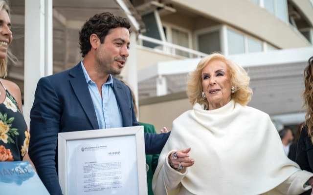 Mirtha Legrand, la “reina sin corona” que engalanó un desfile en Cariló