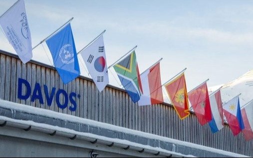 Próxima misión, Davos: convencer a inversores
