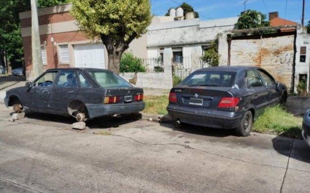 Sigue en auge el problema de los autos abandonados en las calles