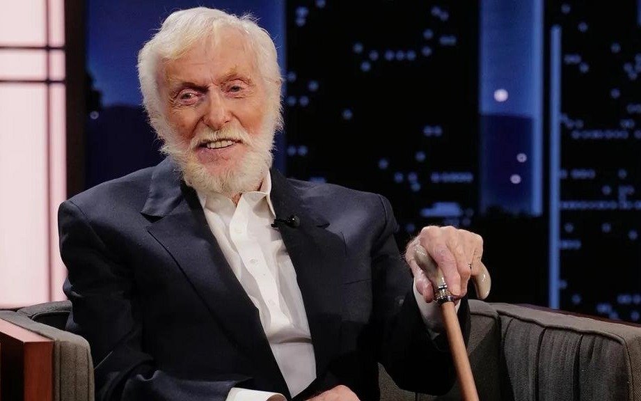 A los 99 años, Dick Van Dyke va al gym 3 veces por semana