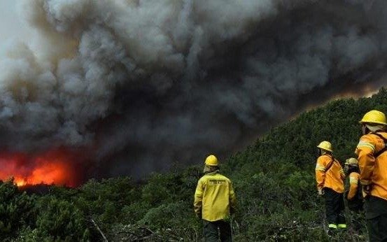 Avanzan los incendios en el Parque Nahuel Huapi