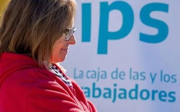 Se pone en marcha el cronograma de pago a jubilados del IPS