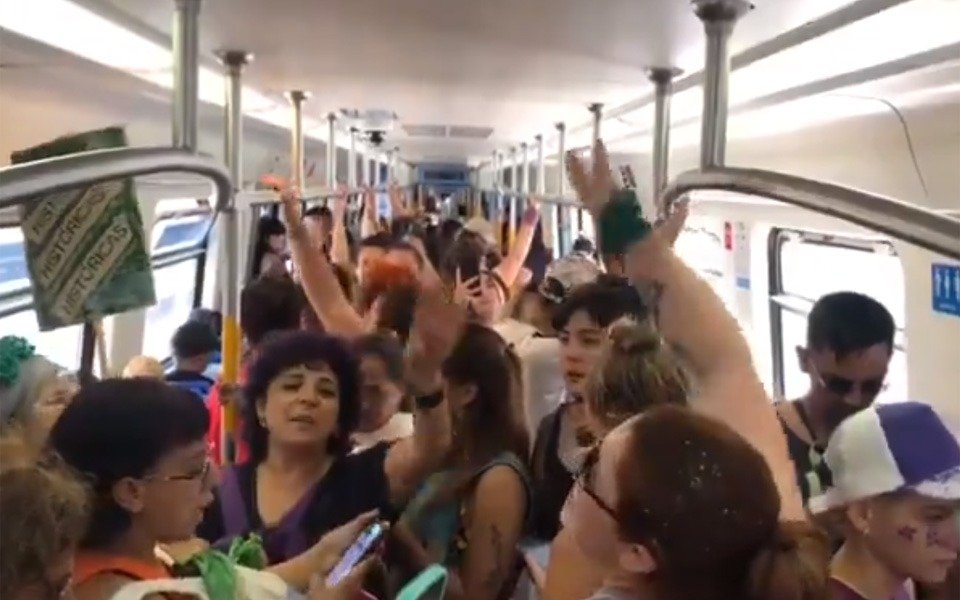#Trenazos: distintas líneas de ferrocarriles, llenas 