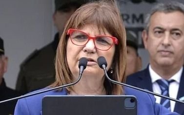 Cuestionan a Bullrich por desentenderse de la marcha