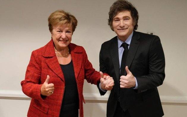 En medio del escándalo, otro viaje a EE UU para ver a Georgieva, Musk y Trump