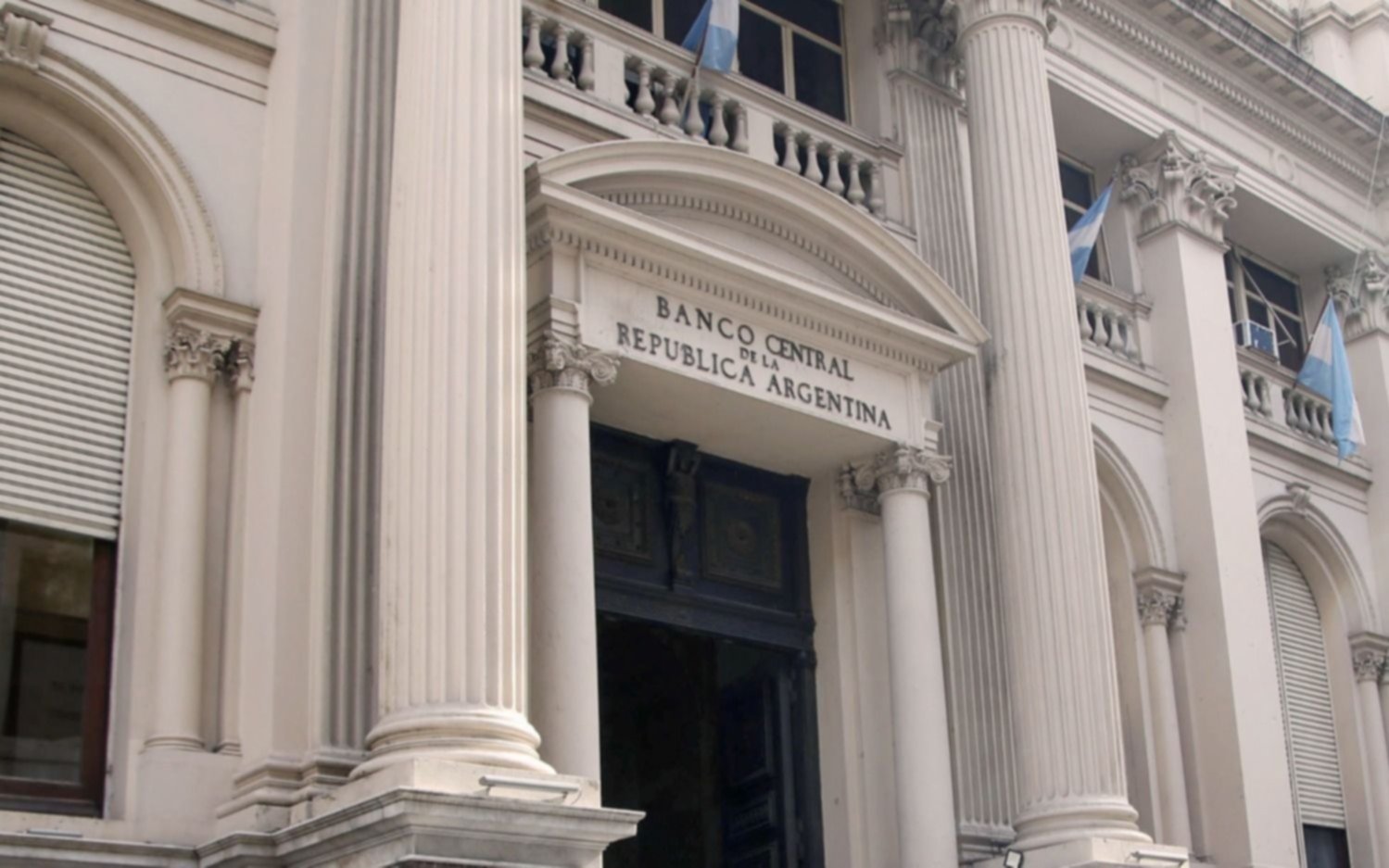 Las reservas bajan en un mercado más calmo