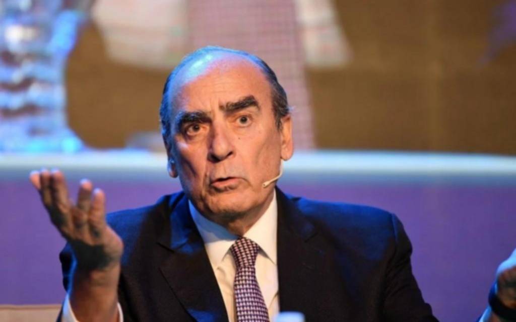 Francos salió a cuestionar a Santiago Caputo
