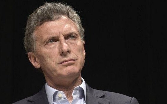 Salieron a cruzar con dureza a Macri por sus dichos contra Santiago Caputo