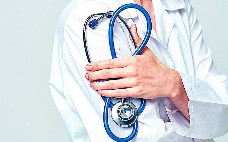 Garantizar la seguridad de médicos y auxiliares en los hospitales