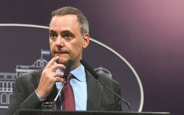 Picante, Adorni mandó a “chequear la información” a la expresidenta