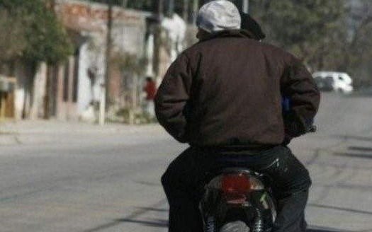 Una joven de 18 años fue blanco de motochorros