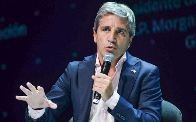 Caputo viaja a EE UU por la asamblea del Fondo