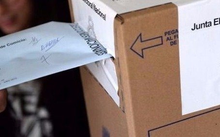 Candidatos potentes se buscan para la Provincia