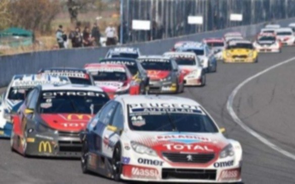 Stang se quedó con la primera de TC2000